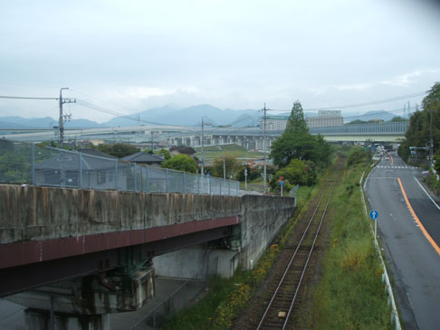 国道１号横断歩道橋から鈴鹿山脈