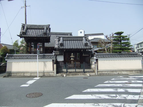 御霊神社