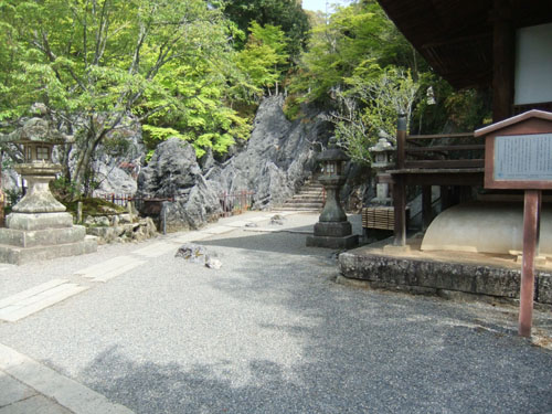 石山寺の石階段