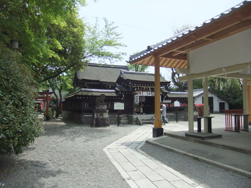 石井（いわい）神社