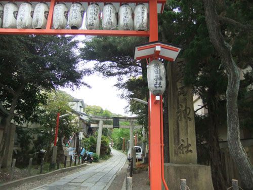 栗田神社入り口