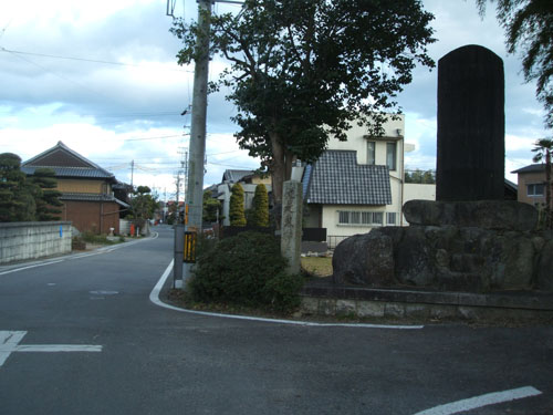 女人堤防の碑